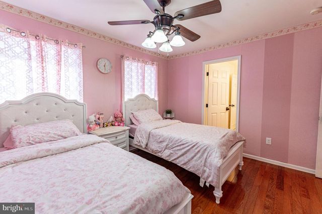 1410 LORTON DR, Easton, PA 18040