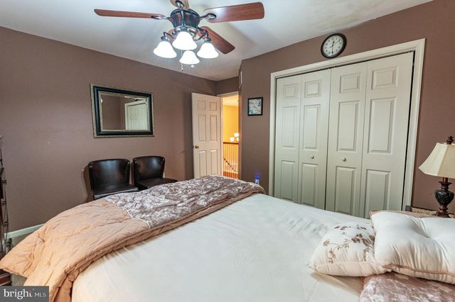 1410 LORTON DR, Easton, PA 18040