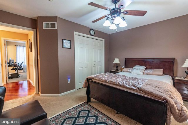 1410 LORTON DR, Easton, PA 18040
