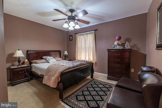 1410 LORTON DR, Easton, PA 18040