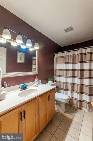 1410 LORTON DR, Easton, PA 18040