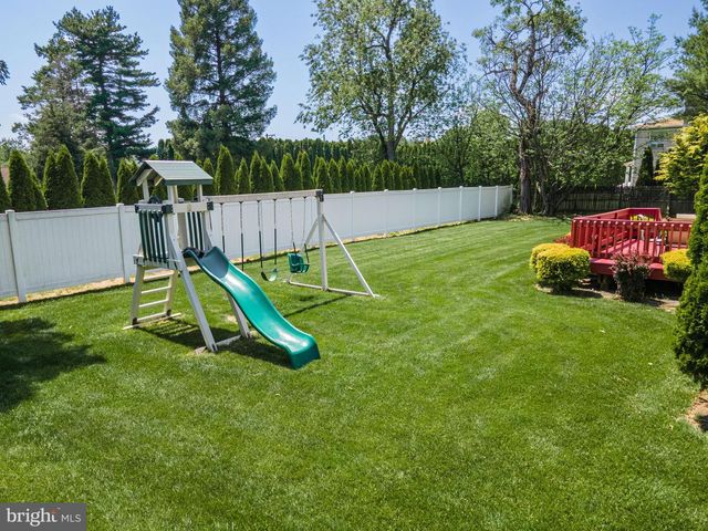 1410 LORTON DR, Easton, PA 18040
