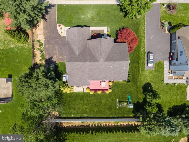 1410 LORTON DR, Easton, PA 18040