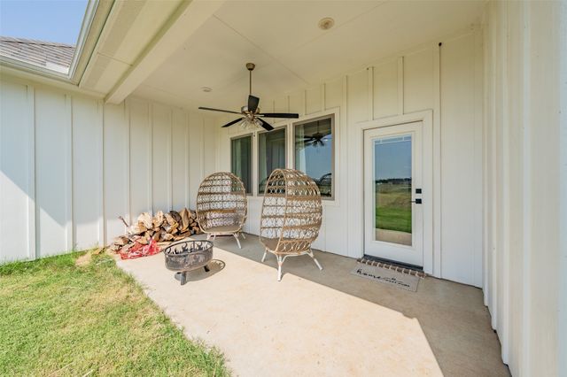2011 Feather Lane, Weatherford, TX 76088