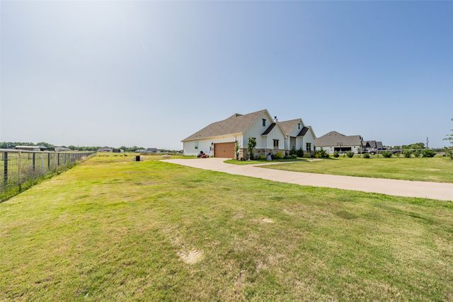 2011 Feather Lane, Weatherford, TX 76088