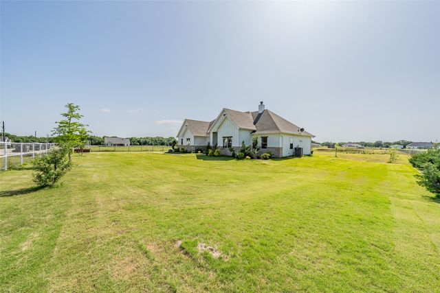 2011 Feather Lane, Weatherford, TX 76088