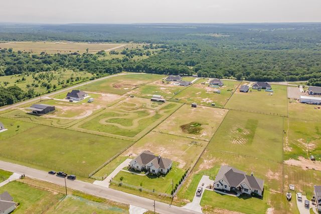 2011 Feather Lane, Weatherford, TX 76088