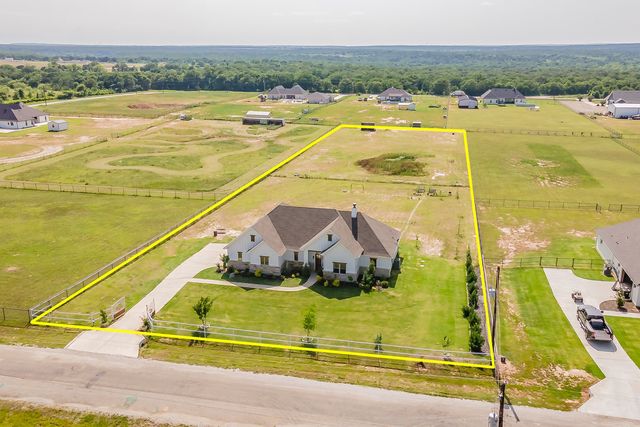 2011 Feather Lane, Weatherford, TX 76088
