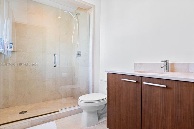 3801 Collins Ave 1105, Miami Beach, FL 33140