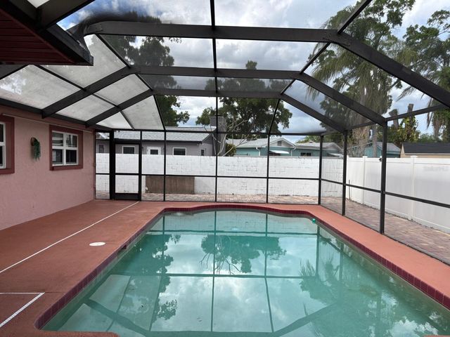 6747 RALSTON BEACH CIRCLE, Tampa, FL 33614