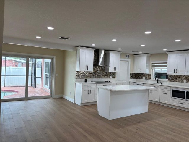 6747 RALSTON BEACH CIRCLE, Tampa, FL 33614