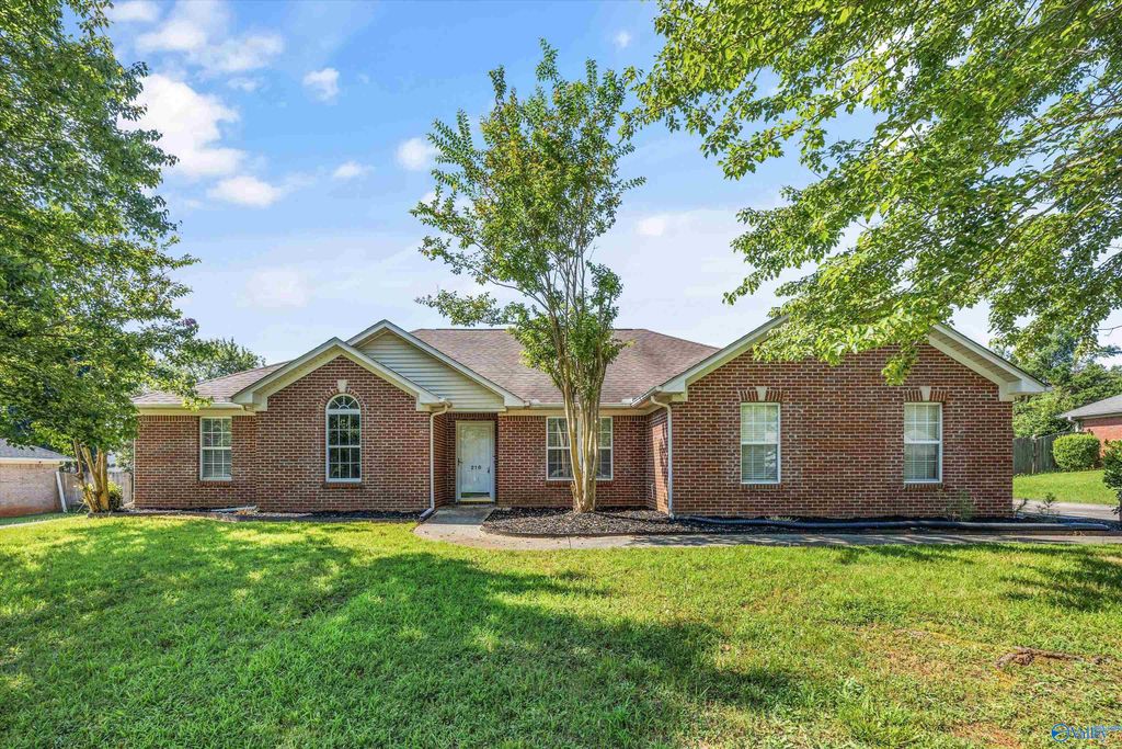216 Sara Sista Circle, Harvest, AL 35749