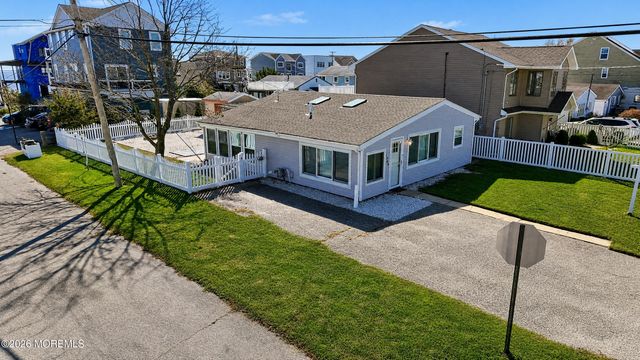 1700 Binnacle Road, Forked River, NJ 08731