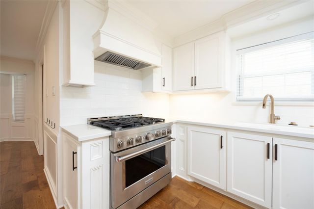 5415 Three Oaks Circle, Houston, TX 77069