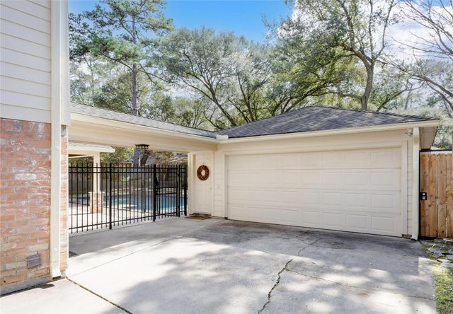 5415 Three Oaks Circle, Houston, TX 77069