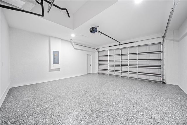 822 NE 19th ST, Cape Coral, FL 33909