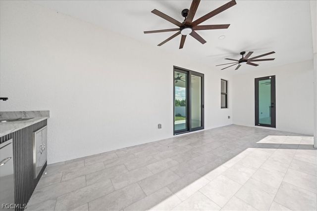 822 NE 19th ST, Cape Coral, FL 33909