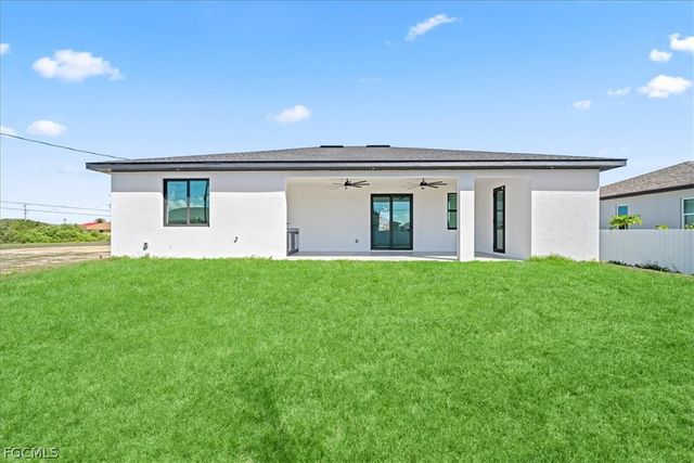 822 NE 19th ST, Cape Coral, FL 33909