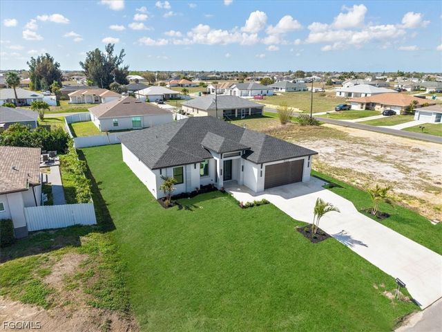 822 NE 19th ST, Cape Coral, FL 33909