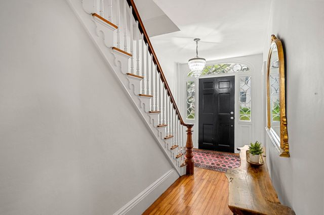 217 Main St, Groton, MA 01450