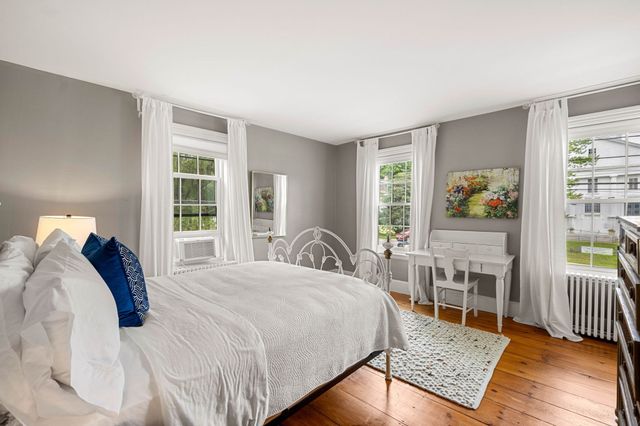 217 Main St, Groton, MA 01450