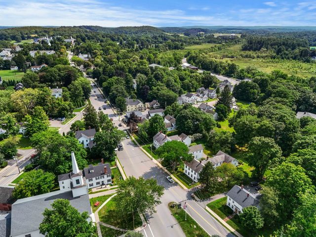217 Main St, Groton, MA 01450