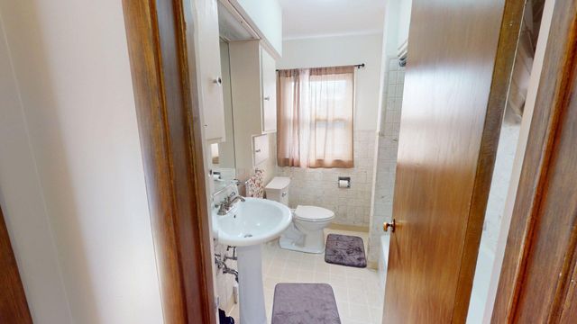 504 19th Avenue SW, Willmar, MN 56201