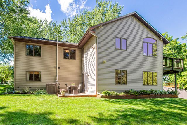 12852 Essex Way, Apple Valley, MN 55124