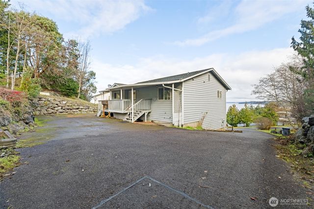 233 Lupine Drive, Sequim, WA 98382