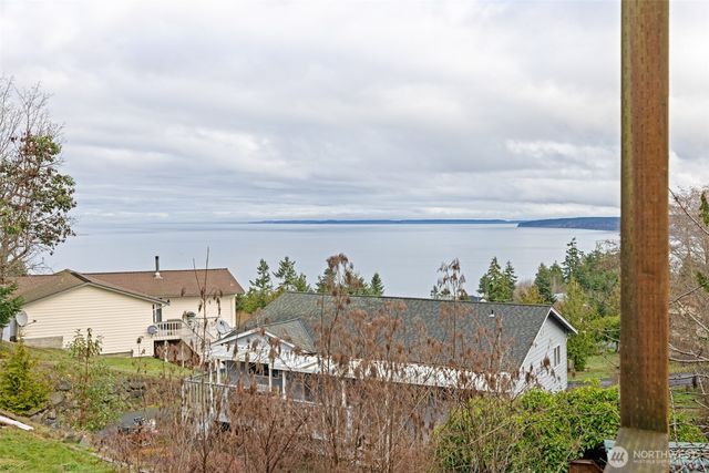 233 Lupine Drive, Sequim, WA 98382