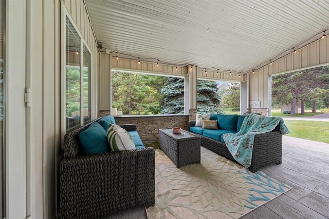 2305 JESSE LANE, Suamico, WI 54313