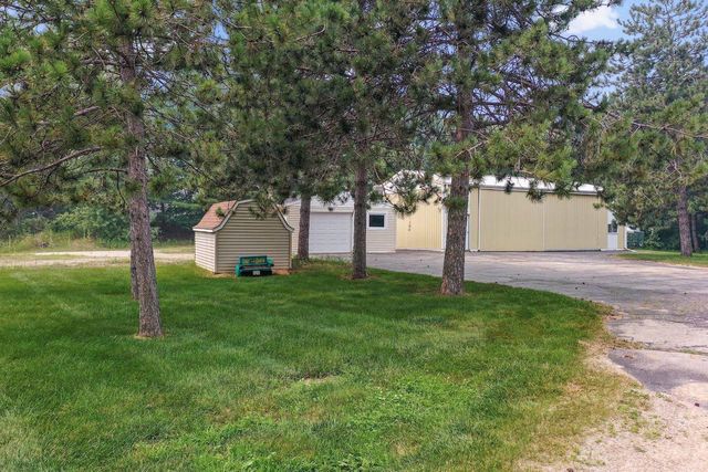 2305 JESSE LANE, Suamico, WI 54313