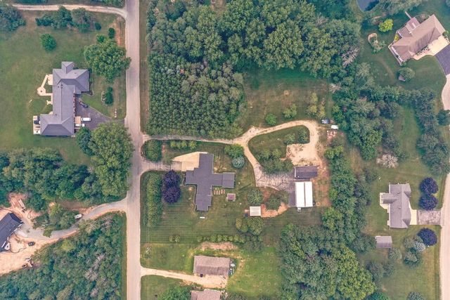 2305 JESSE LANE, Suamico, WI 54313