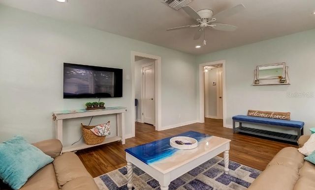1226 SEDEEVA CIRCLE S, Clearwater, FL 33755