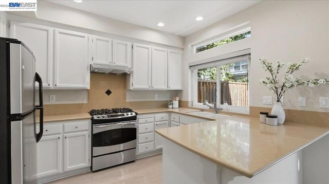 34480 Alberta Ter, Fremont, CA 94555