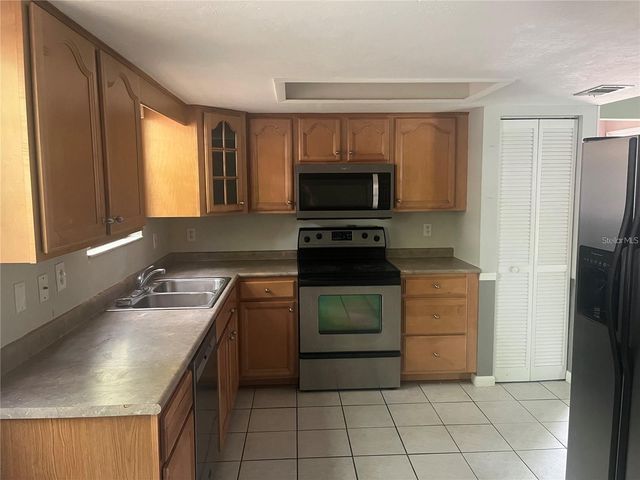 2024 SW 73RD TERRACE, Gainesville, FL 32607