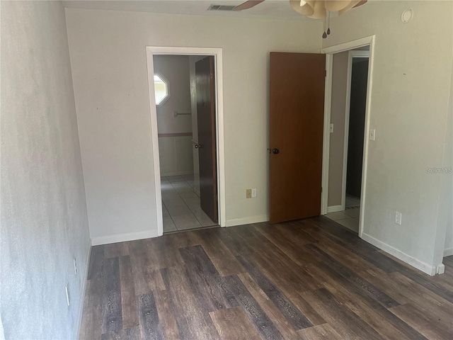 2024 SW 73RD TERRACE, Gainesville, FL 32607