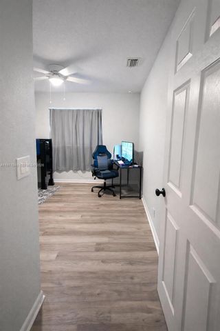 1518 SENIOR CT, Lehigh Acres, FL 33971