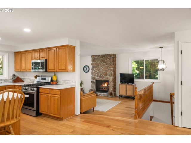 2450 Sw 178TH Ave, Beaverton, OR 97003
