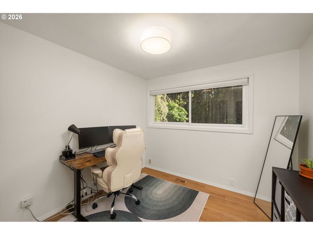 2450 Sw 178TH Ave, Beaverton, OR 97003
