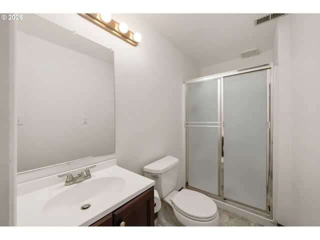 2450 Sw 178TH Ave, Beaverton, OR 97003
