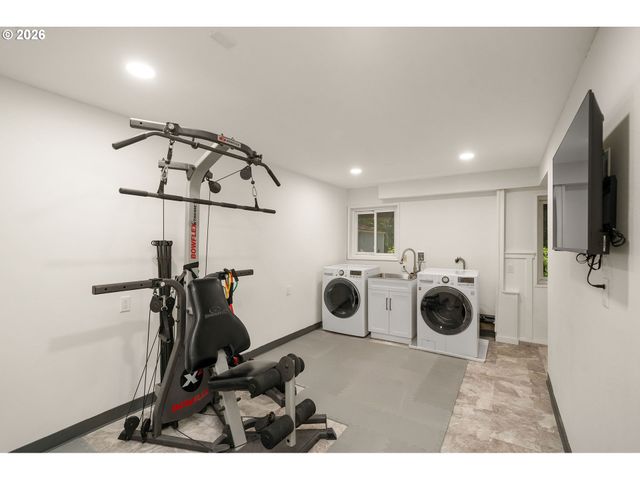 2450 Sw 178TH Ave, Beaverton, OR 97003
