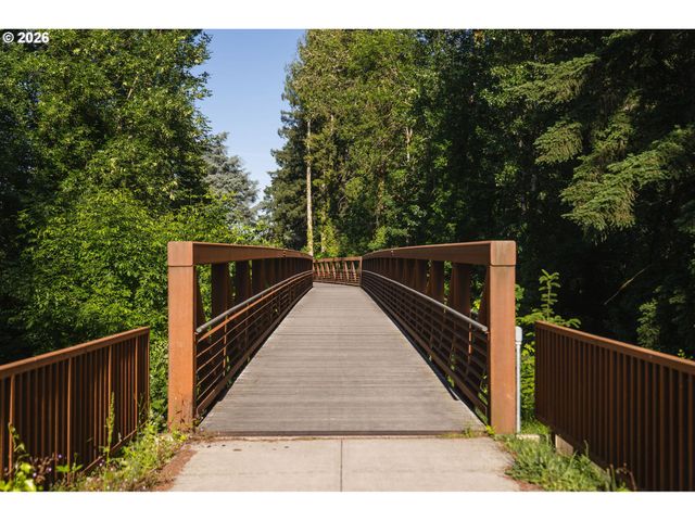 2450 Sw 178TH Ave, Beaverton, OR 97003