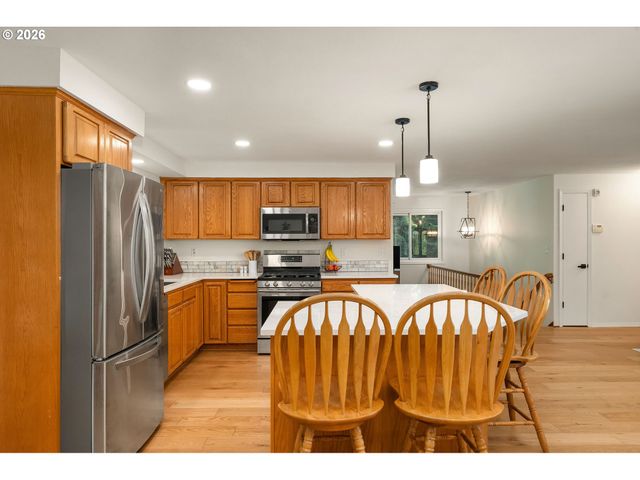 2450 Sw 178TH Ave, Beaverton, OR 97003