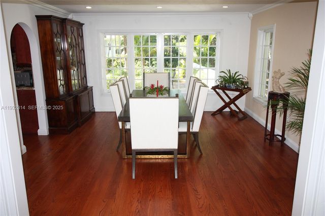 6750 Granada Boulevard, Coral Gables, FL 33146