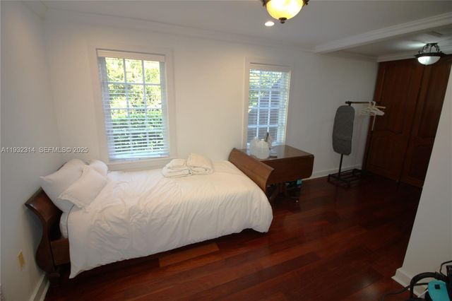 6750 Granada Boulevard, Coral Gables, FL 33146