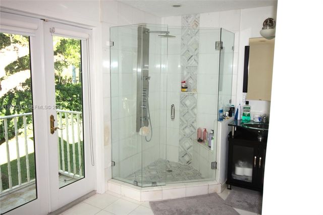 6750 Granada Boulevard, Coral Gables, FL 33146