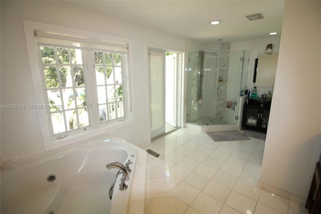 6750 Granada Boulevard, Coral Gables, FL 33146