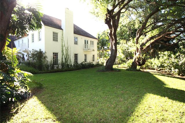 6750 Granada Boulevard, Coral Gables, FL 33146