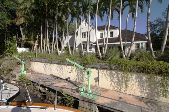 6750 Granada Boulevard, Coral Gables, FL 33146